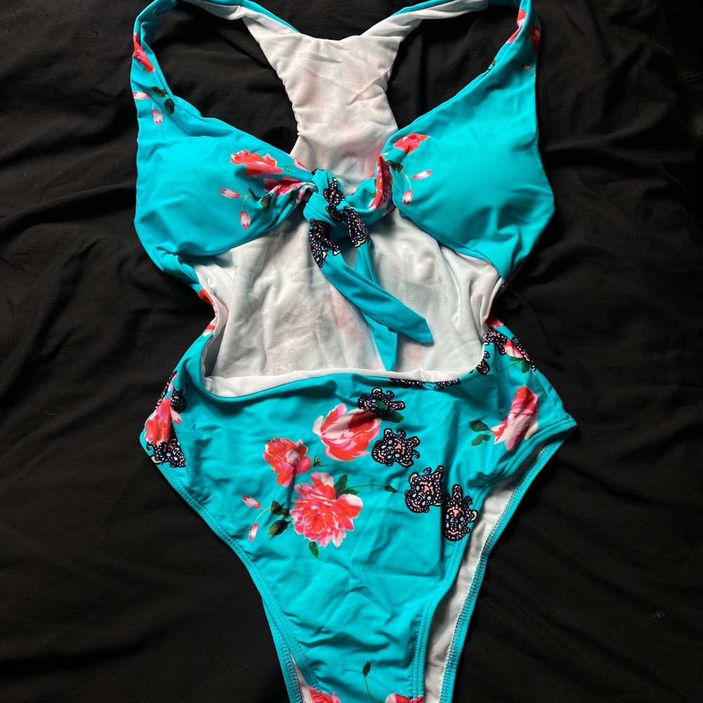 One piece bathing suit